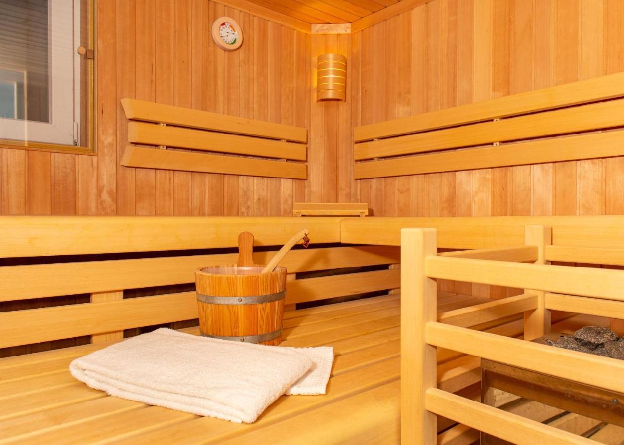 Haus Watthus - Wohnung Paradies Nebel Bagian luar foto